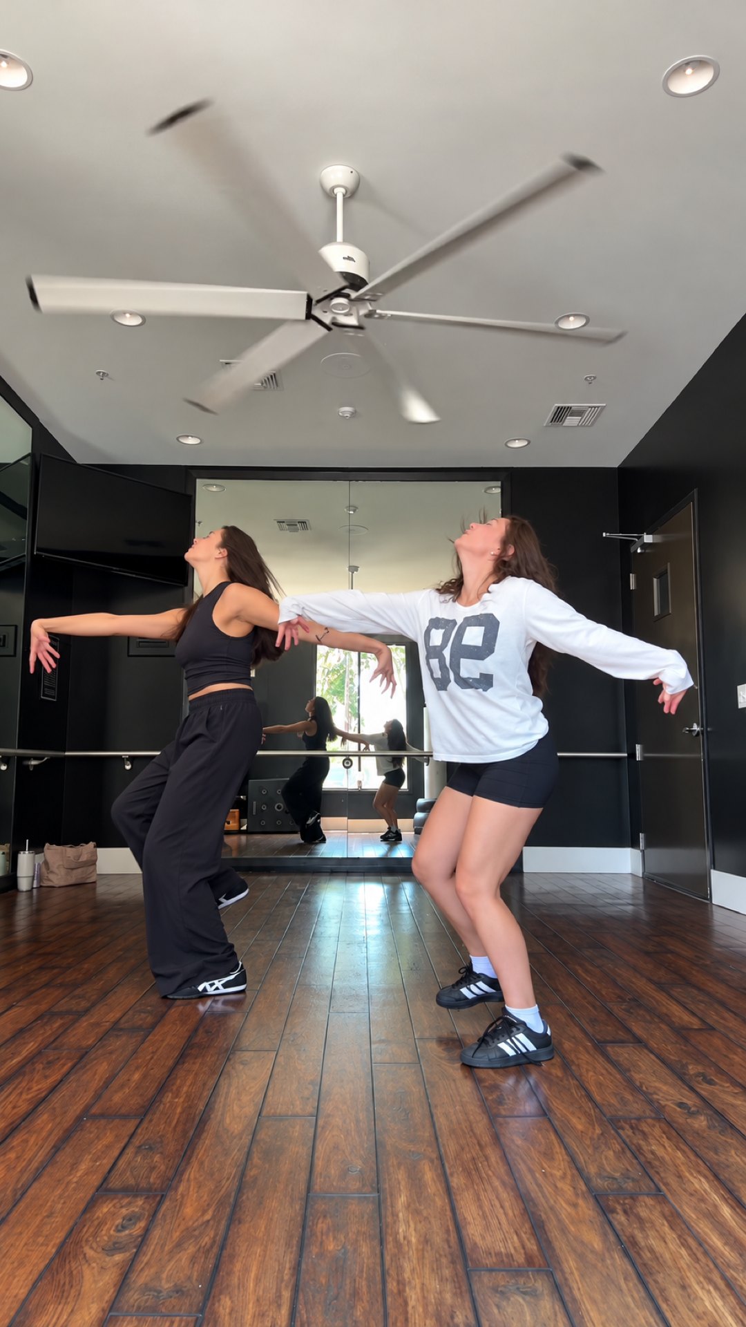 Thriller Dance AI
